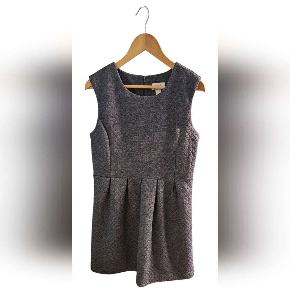 Ann Taylor LOFT - Quilted Pleated Sleeveless Textured Midi Dress​​